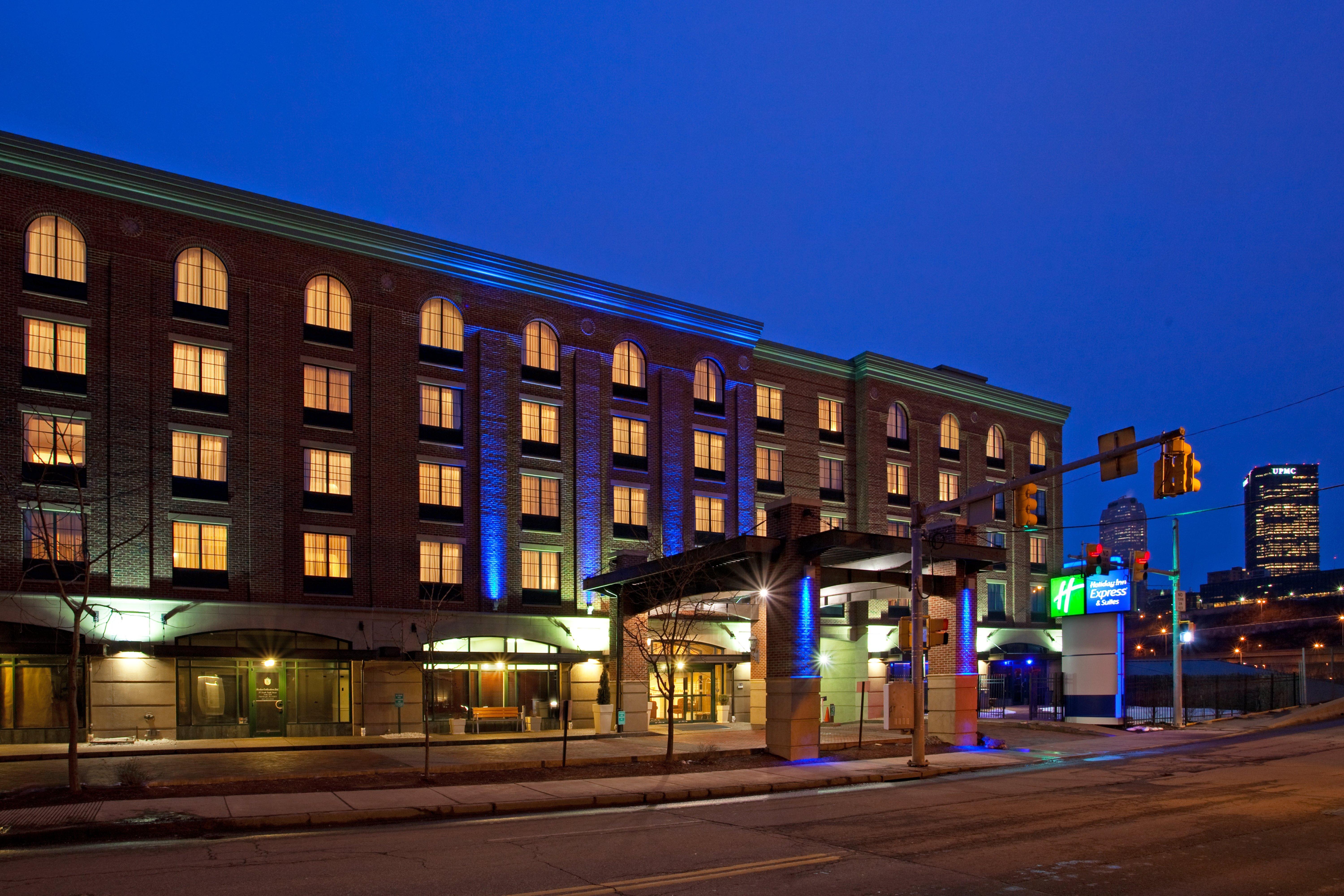 Holiday Inn Express Hotel & Suites Pittsburgh-South Side, An Ihg Hotel Exterior photo