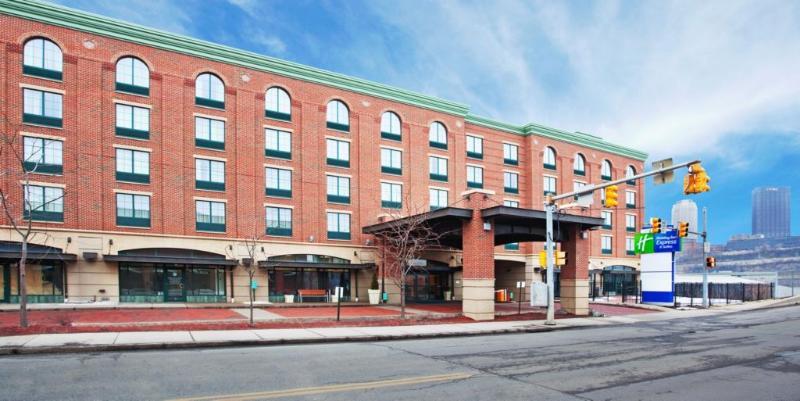 Holiday Inn Express Hotel & Suites Pittsburgh-South Side, An Ihg Hotel Exterior photo